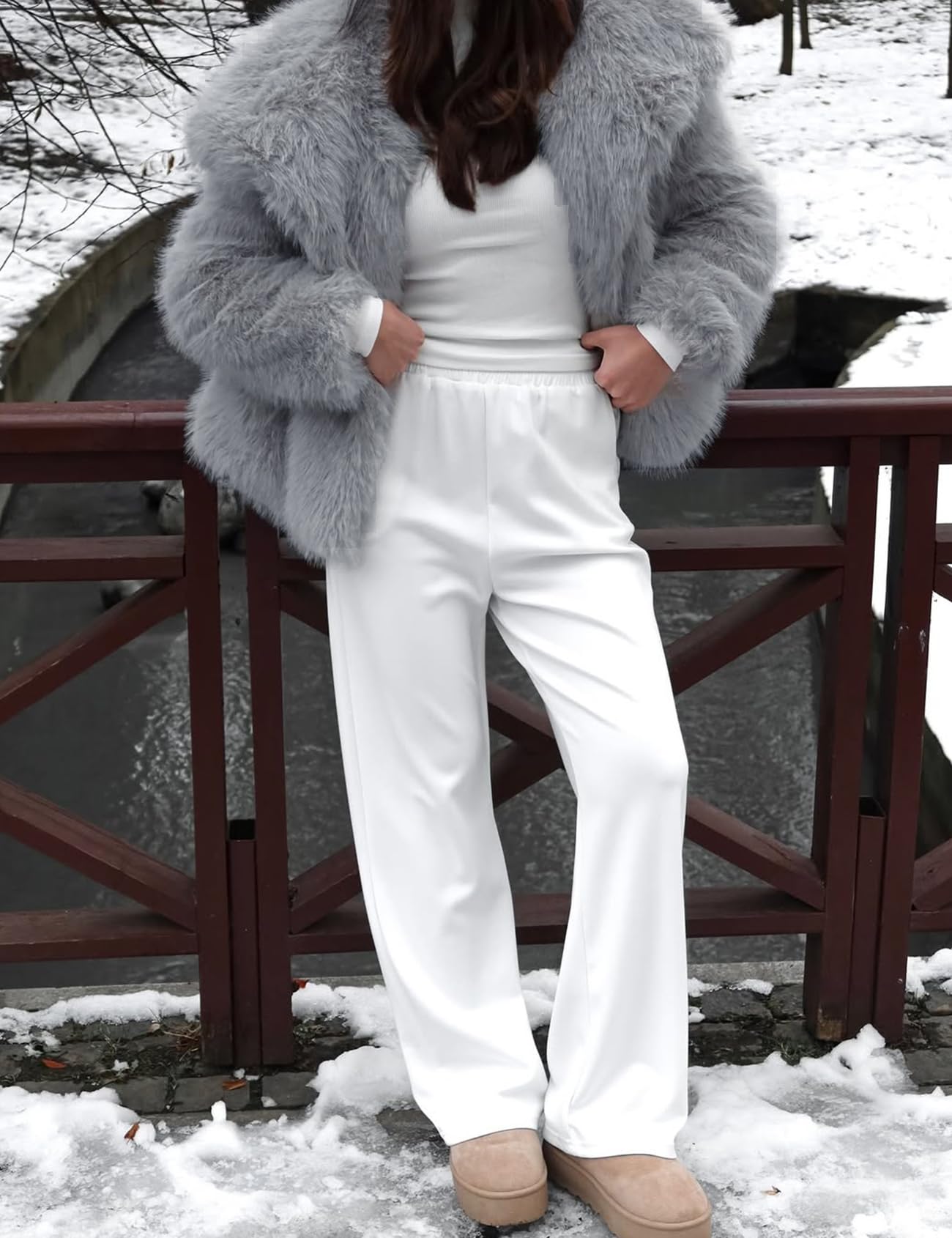 Flygo Women's Faux Fur Coat Fluffy Faux Fur Jacket Long Sleeve Lapel Furry Winter Jackets Shaggy Parka Short Coat