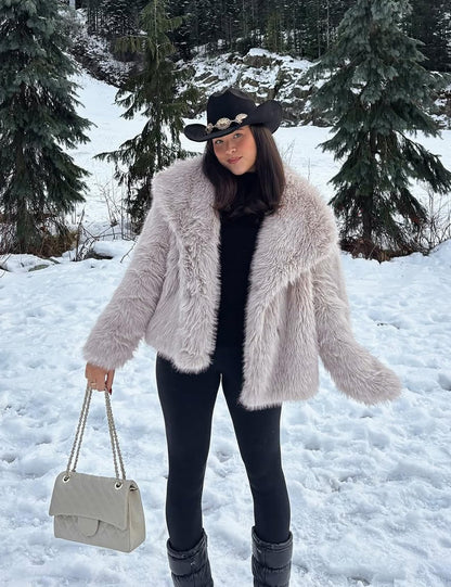 Flygo Women's Faux Fur Coat Fluffy Faux Fur Jacket Long Sleeve Lapel Furry Winter Jackets Shaggy Parka Short Coat